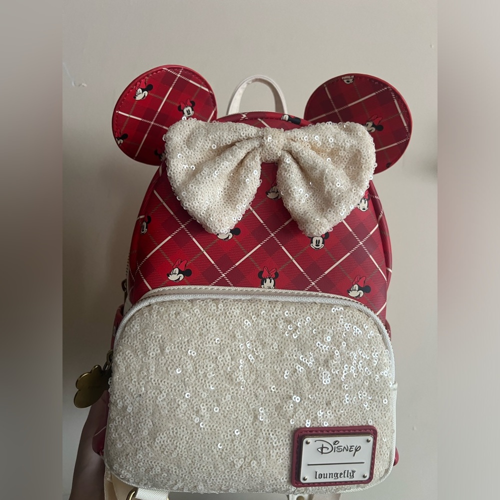 Disney Loungefly Backpack ♥️
